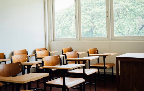 Réglementation ventilation salle de classe : débits, implantation et acoustique